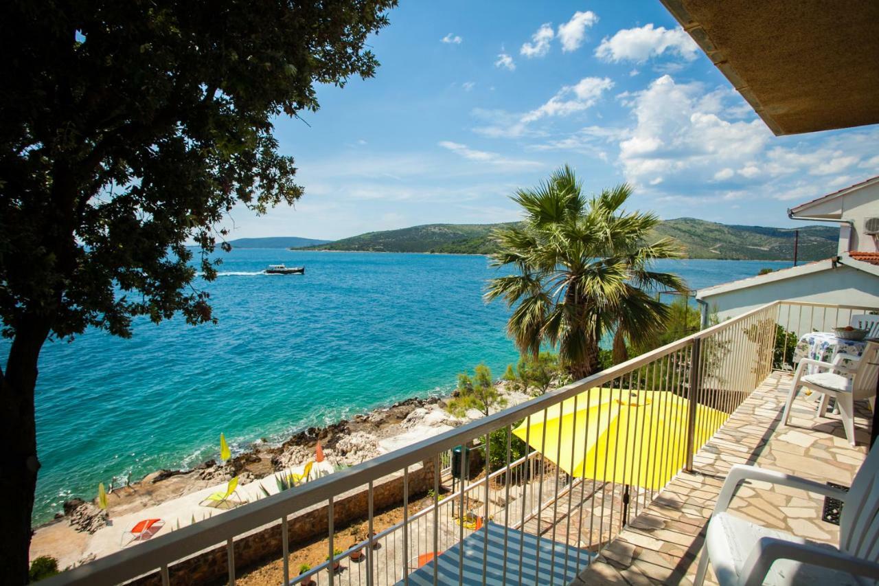 Villa Amarela Seget Vranjica Luaran gambar