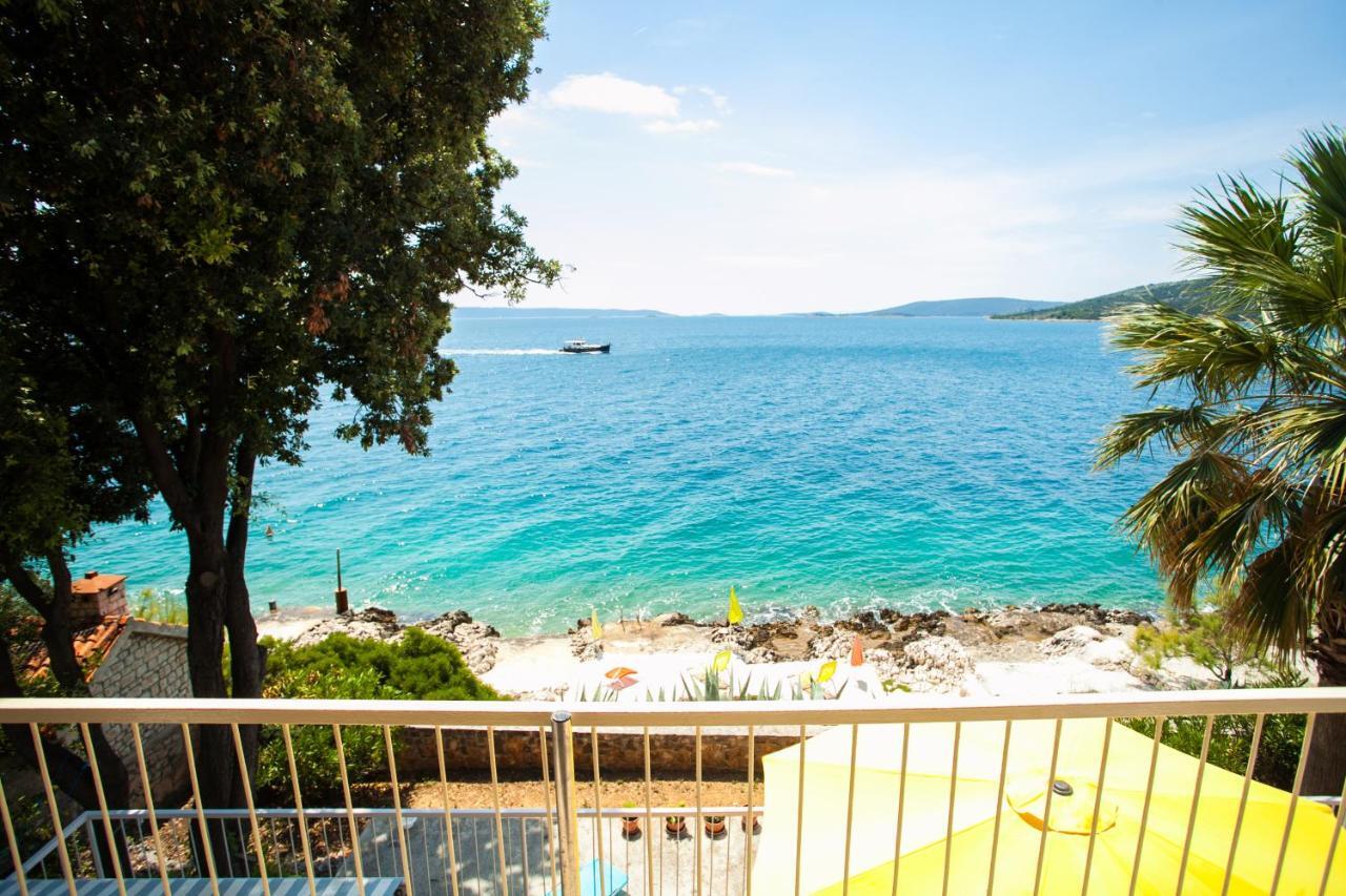 Villa Amarela Seget Vranjica Luaran gambar